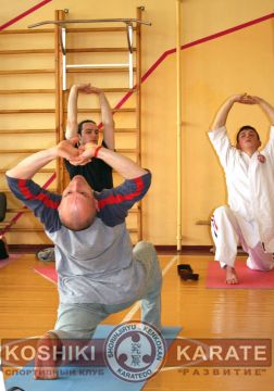 Фото 13. Практика йоги в СШ 1227, 12 ноября 2006 г.